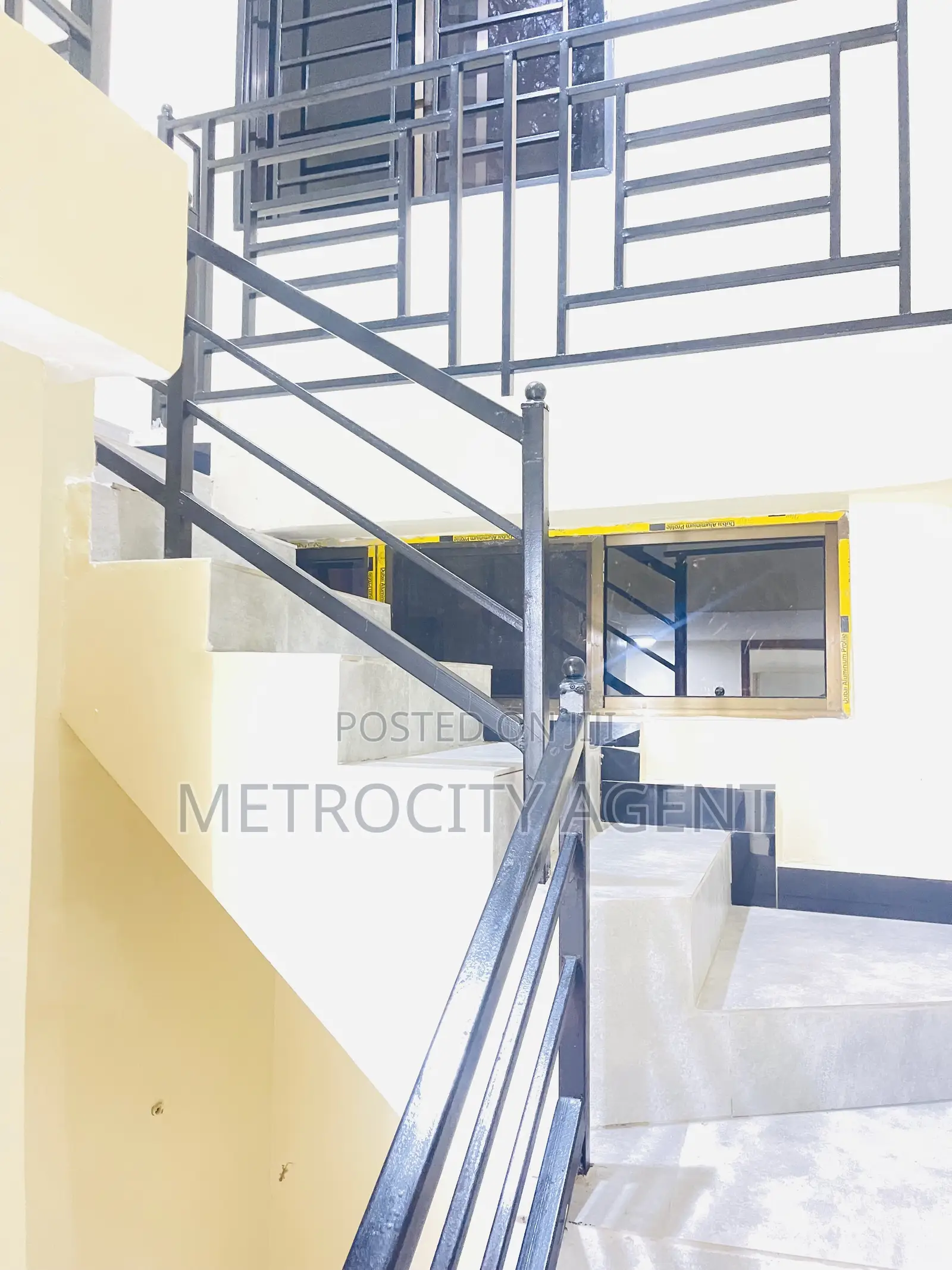 7bdrm House in Stand Alone, Masaki for rent