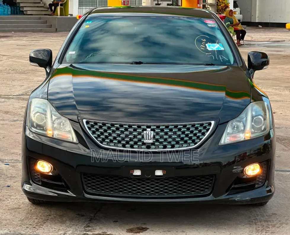 Toyota Crown 2009 Black