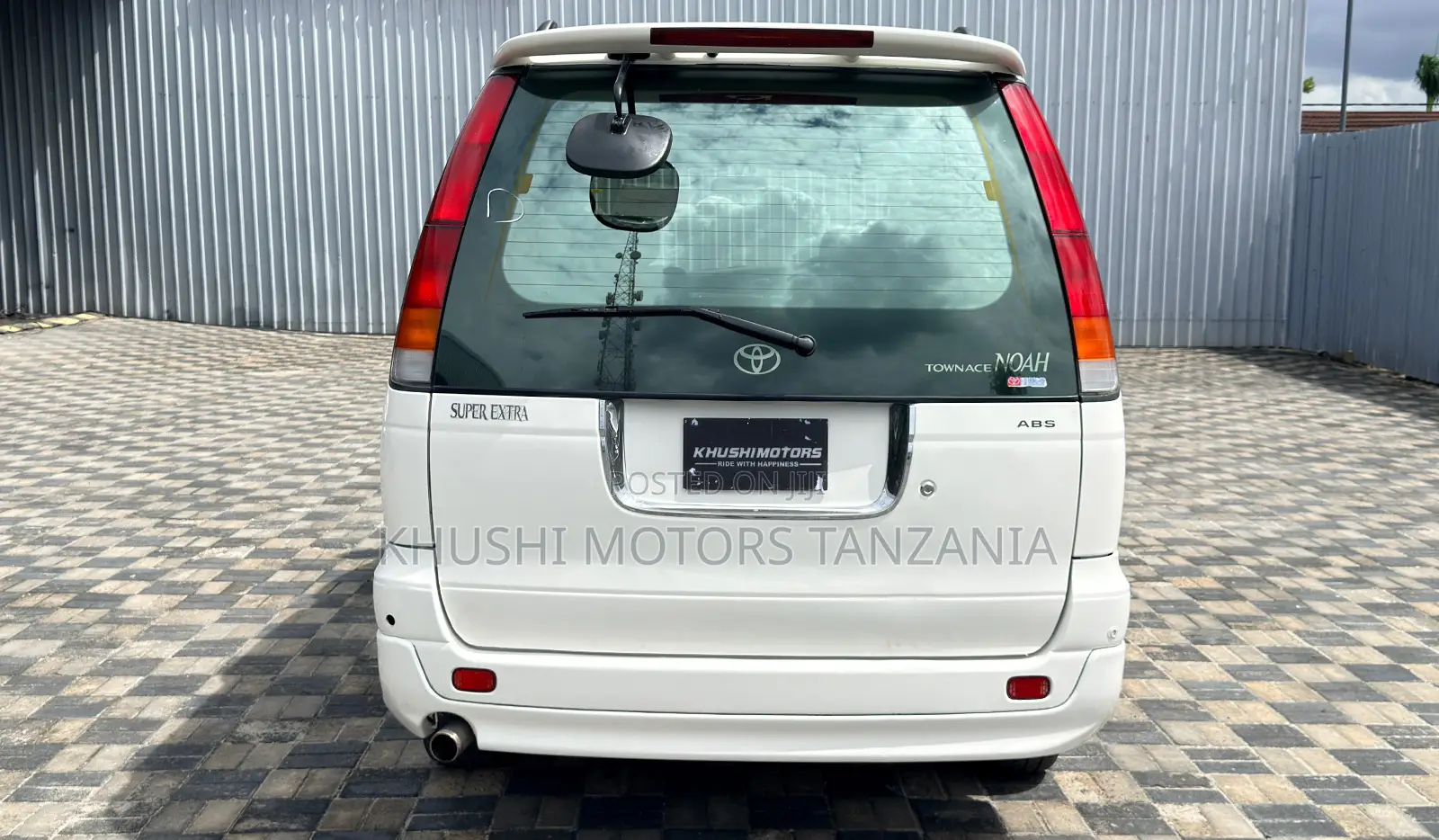 Toyota TownAce Noah 1998 White