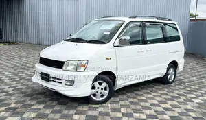 Toyota TownAce Noah 1998 White