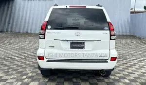 Toyota Land Cruiser Prado 2008 White