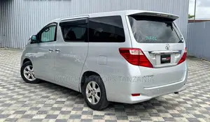 Toyota Alphard 2009 Silver