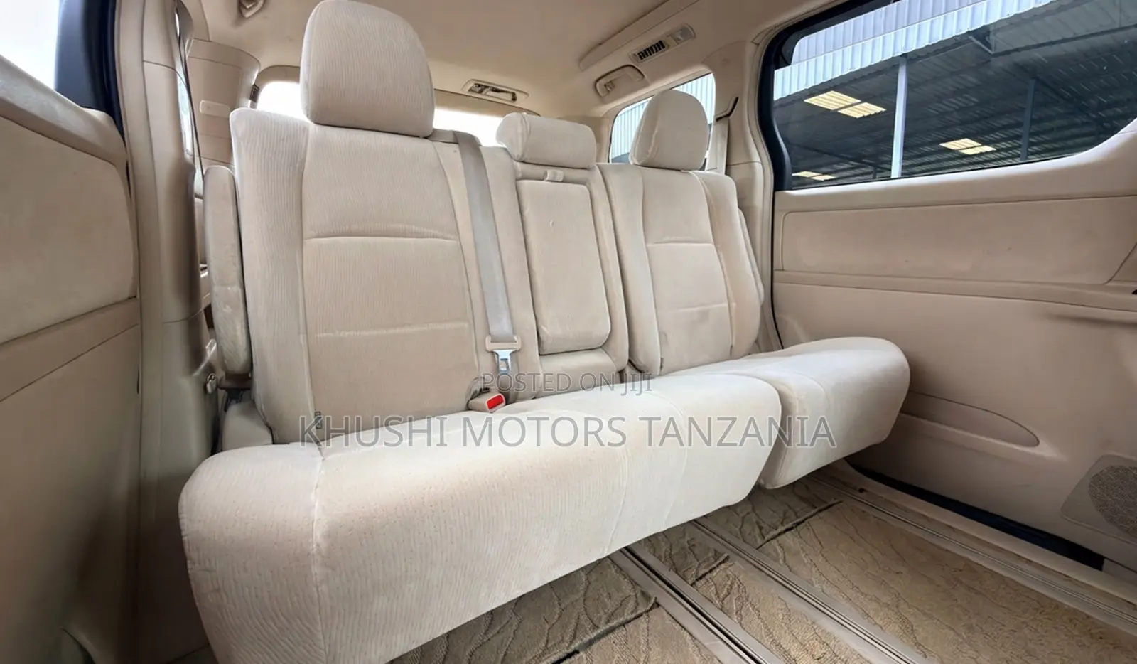 Toyota Alphard 2009 Silver