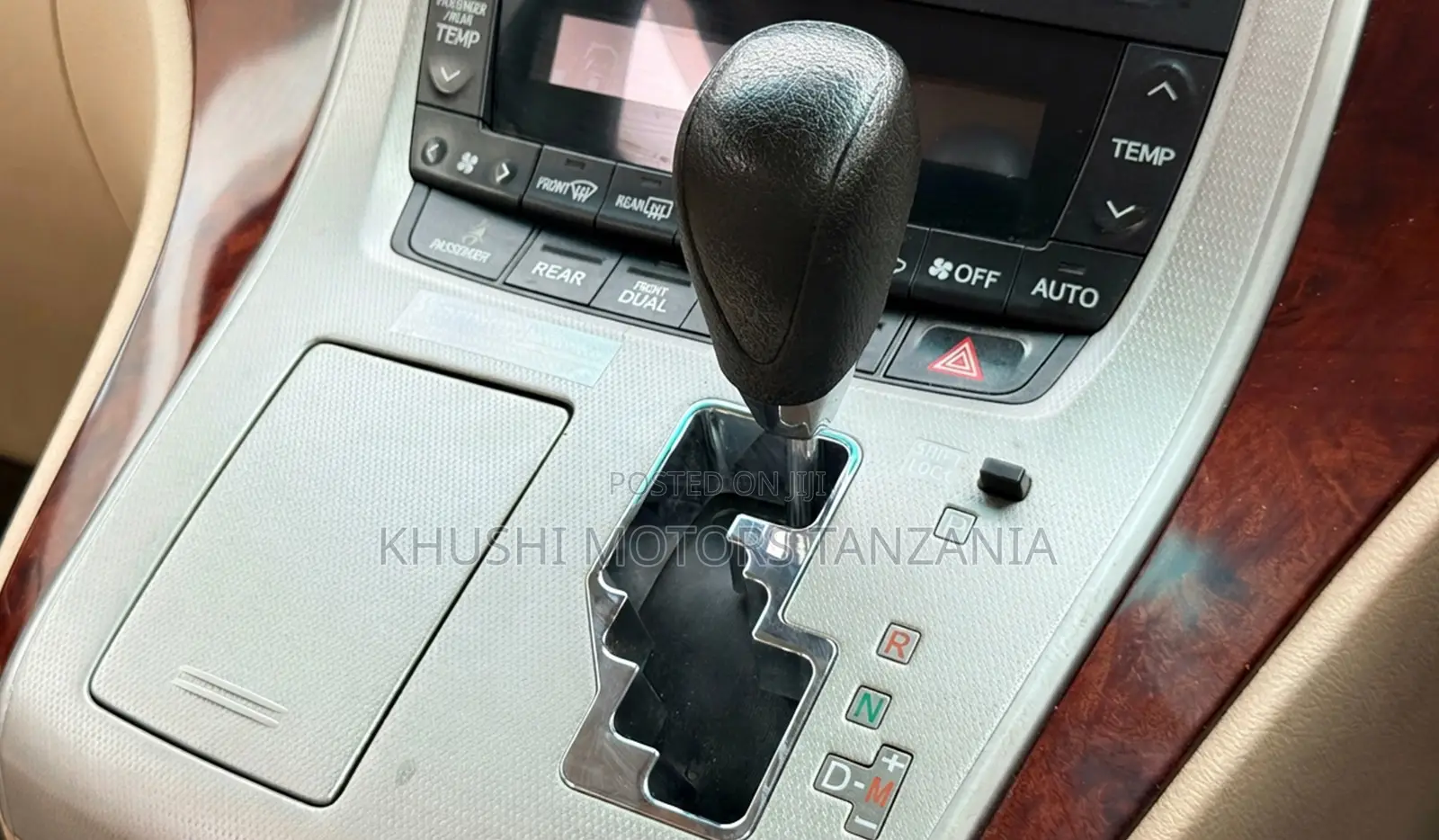 Toyota Alphard 2009 Silver