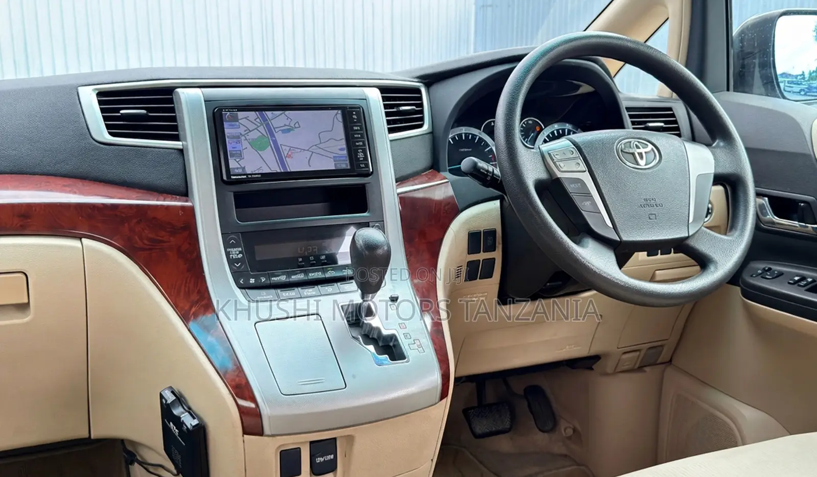Toyota Alphard 2009 Silver