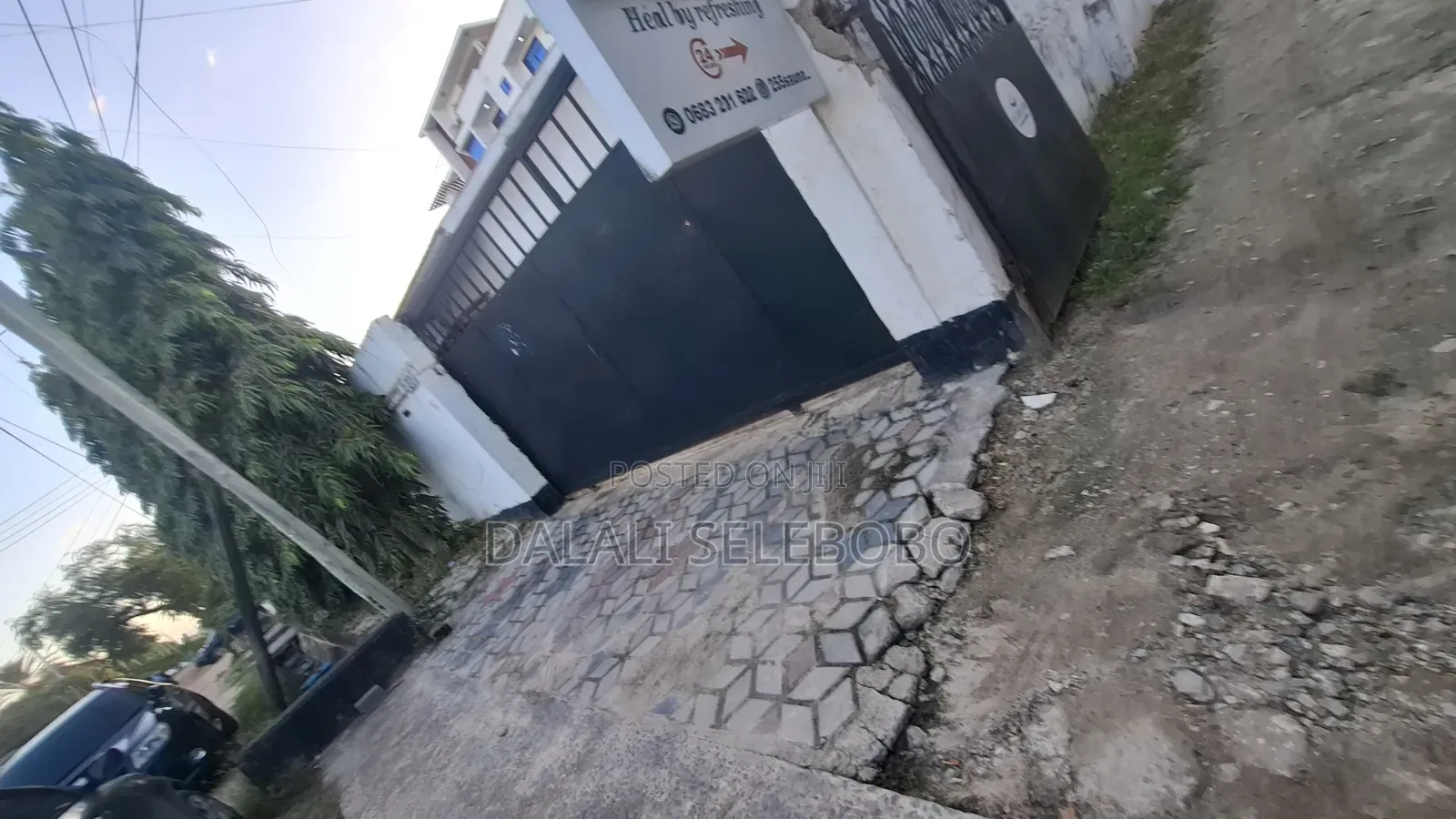 6bdrm Bungalow in Mikocheni B for sale