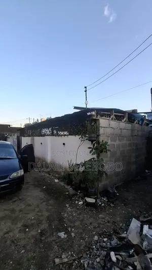 6bdrm Bungalow in Mikocheni B for sale