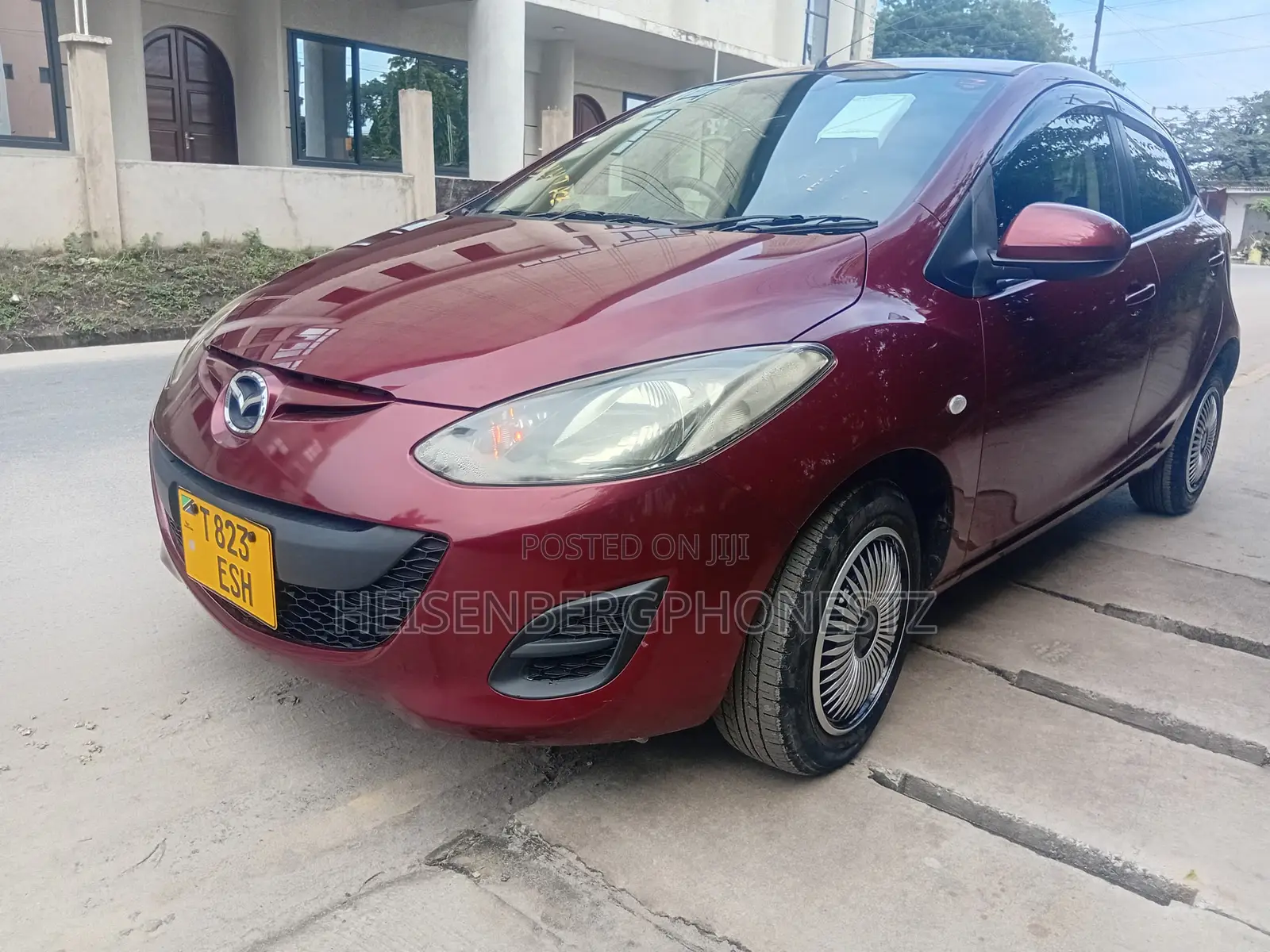 Mazda Demio 2012 Maroon