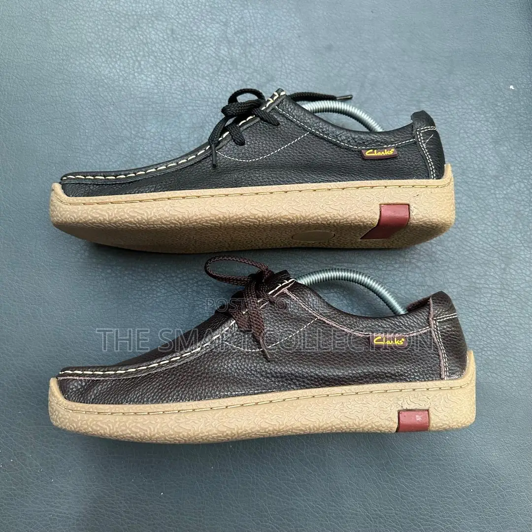 Clarks Leather Shoes Fupi