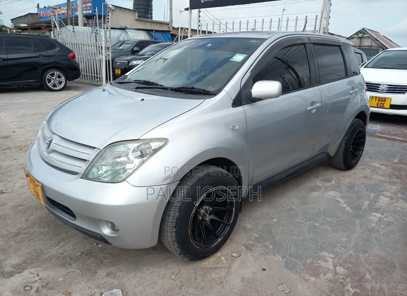 Toyota IST 2004 Silver