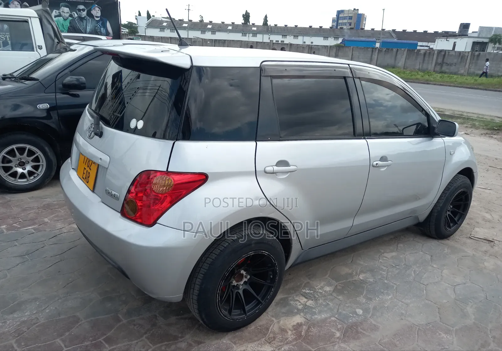 Toyota IST 2004 Silver