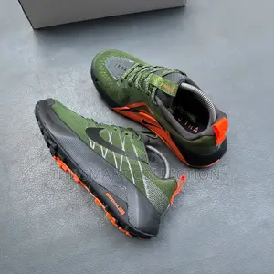 Nike React Sneakers