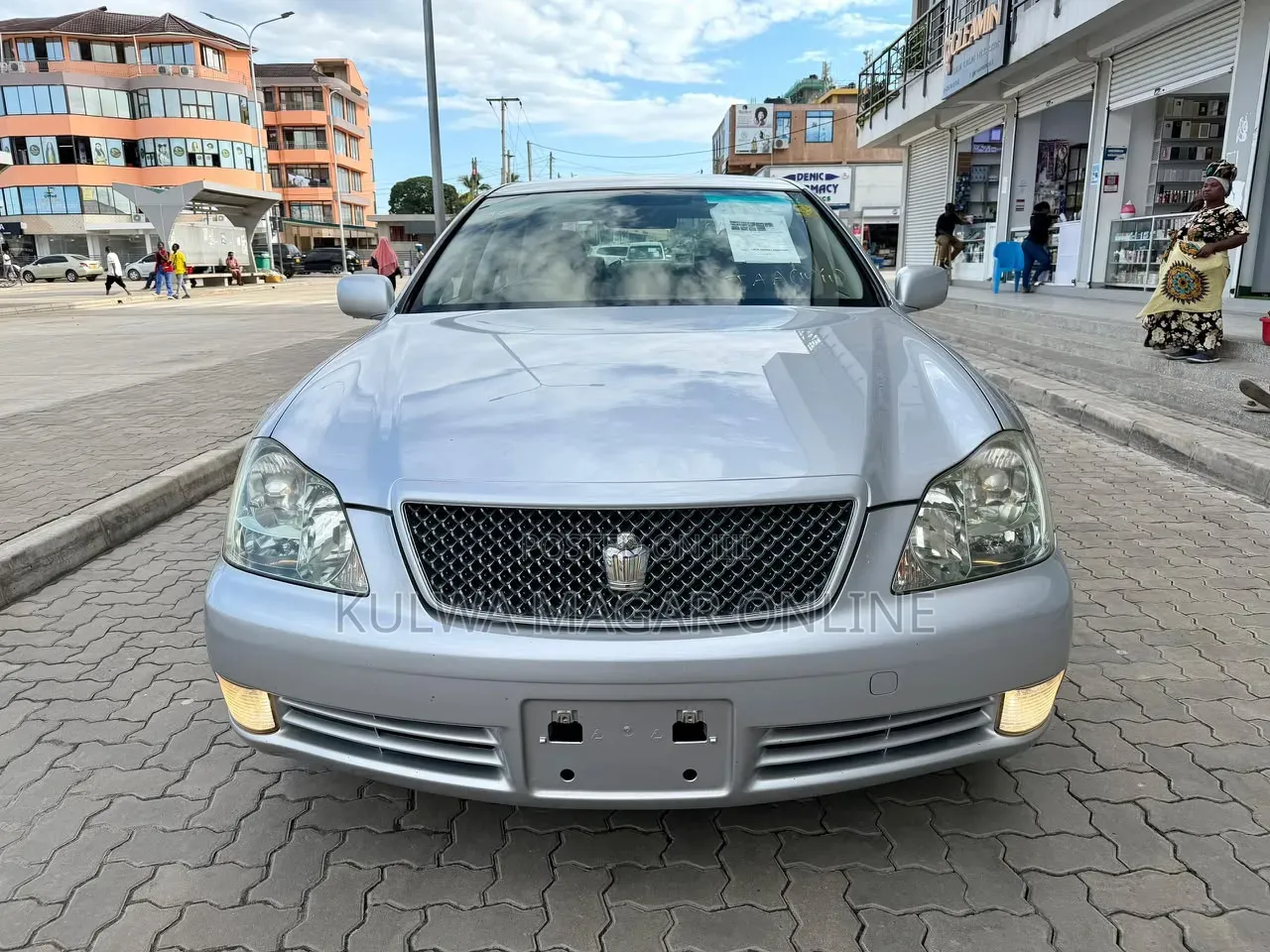 Toyota Crown 2004 Silver