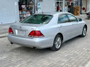 Toyota Crown 2004 Silver
