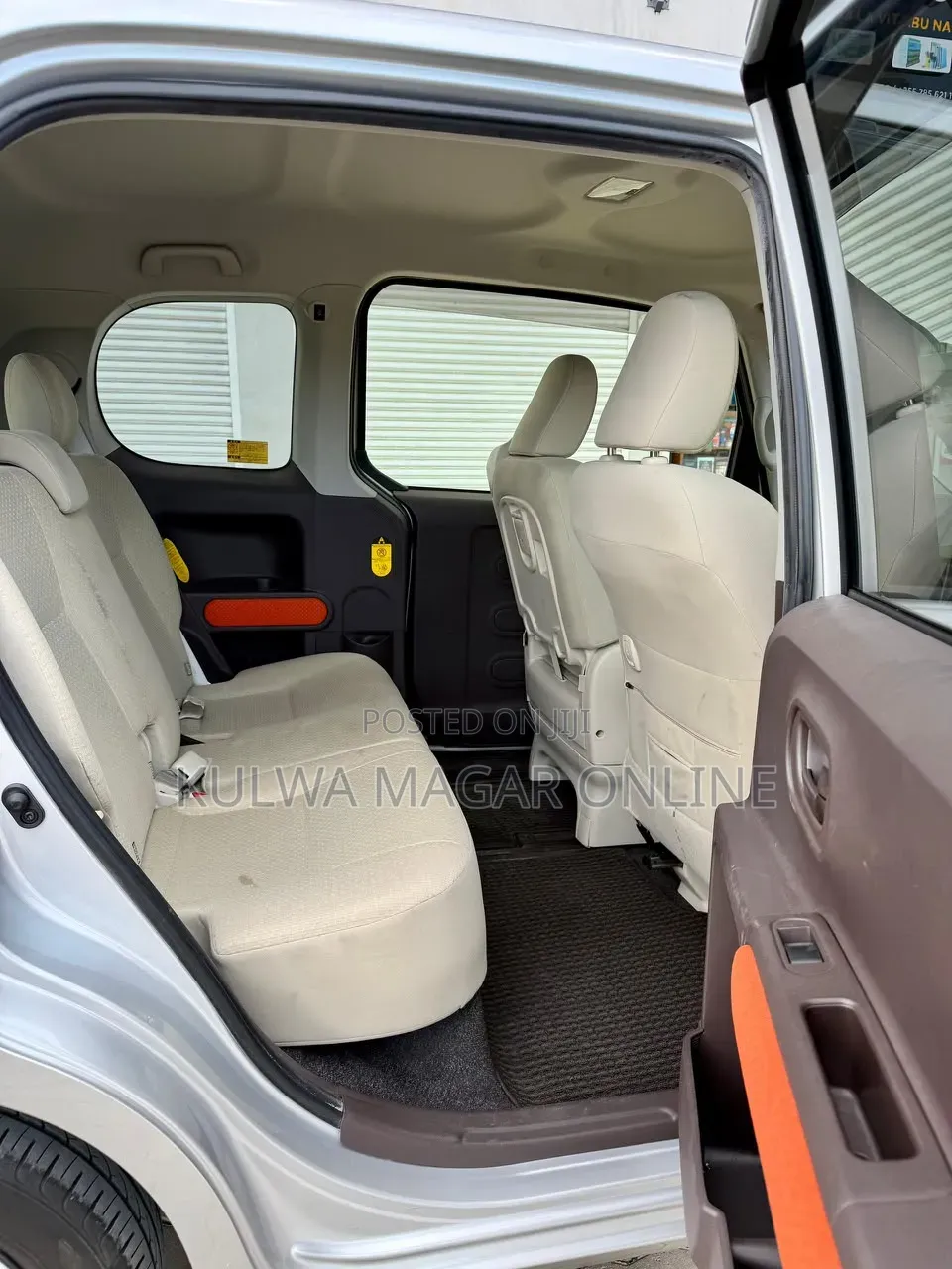 Toyota Porte 2012 Silver