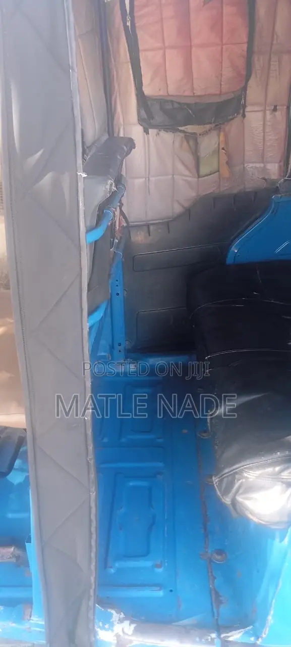 Bajaj Dominar 250 2023 Blue