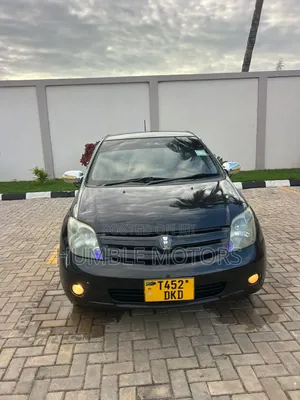Toyota IST 2004 Black