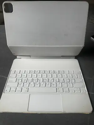 Apple Magic Keyboard