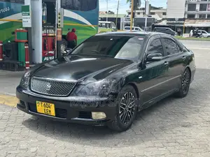 Toyota Crown Royale 2005 Black