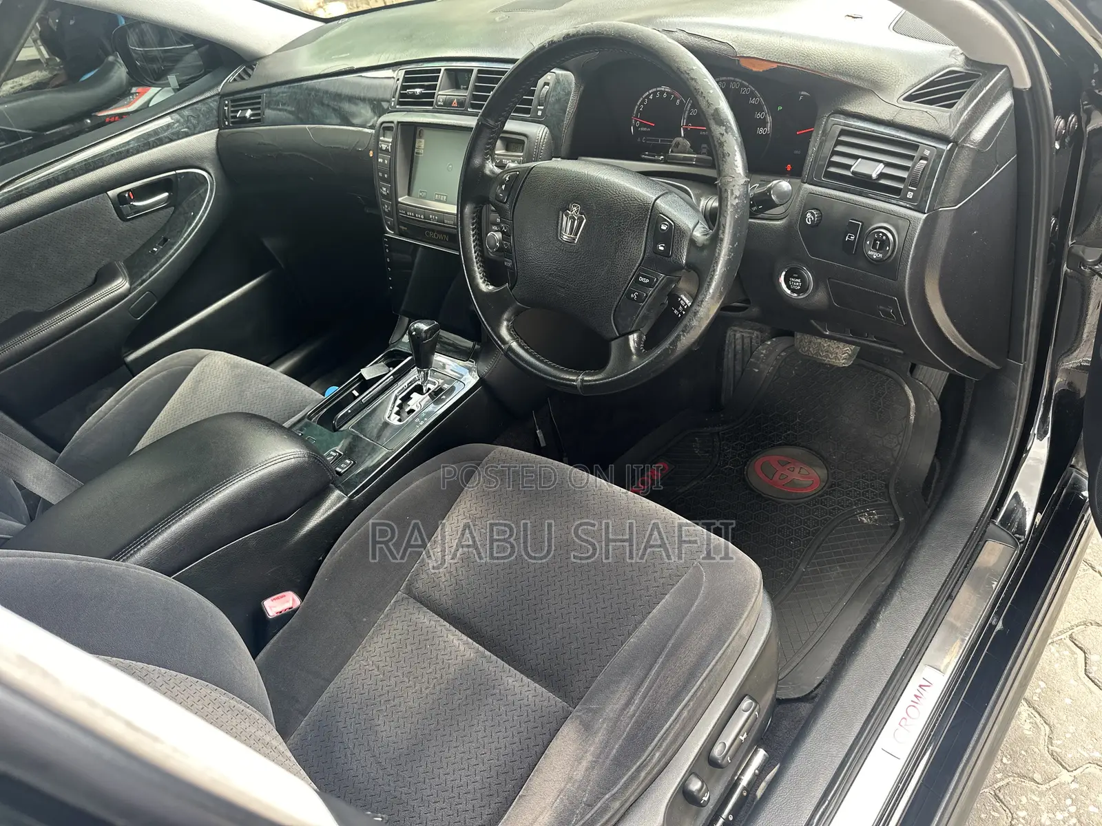 Toyota Crown Royale 2005 Black