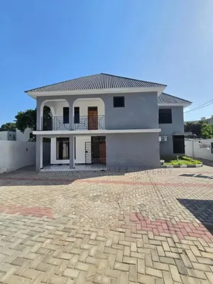 7bdrm House in Masaki for rent
