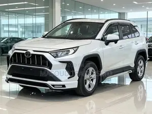 Toyota RAV4 2021 White