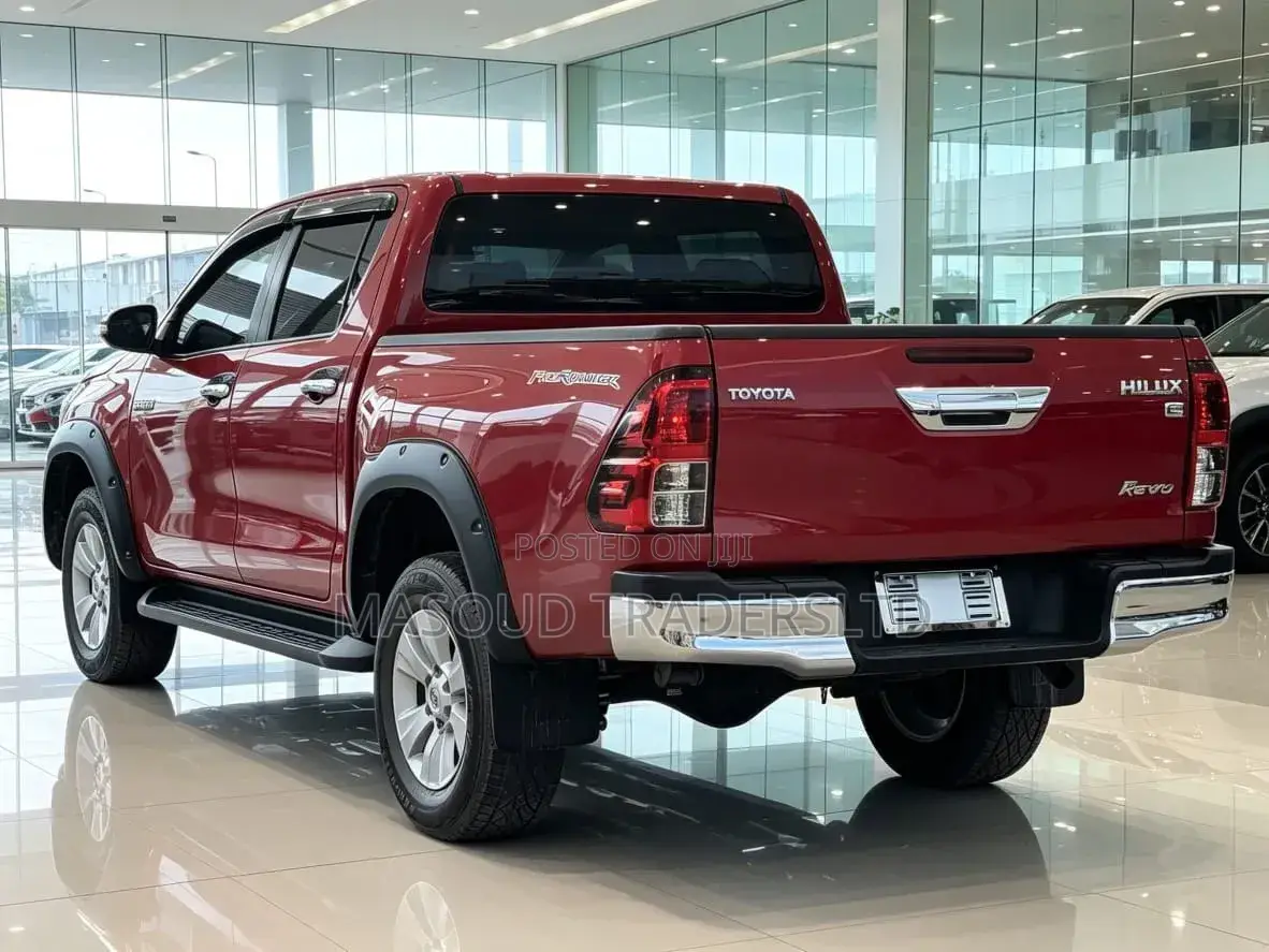 Toyota Hilux 2018 Red