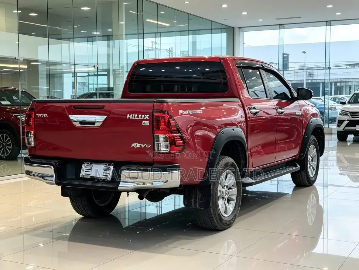 Toyota Hilux 2018 Red