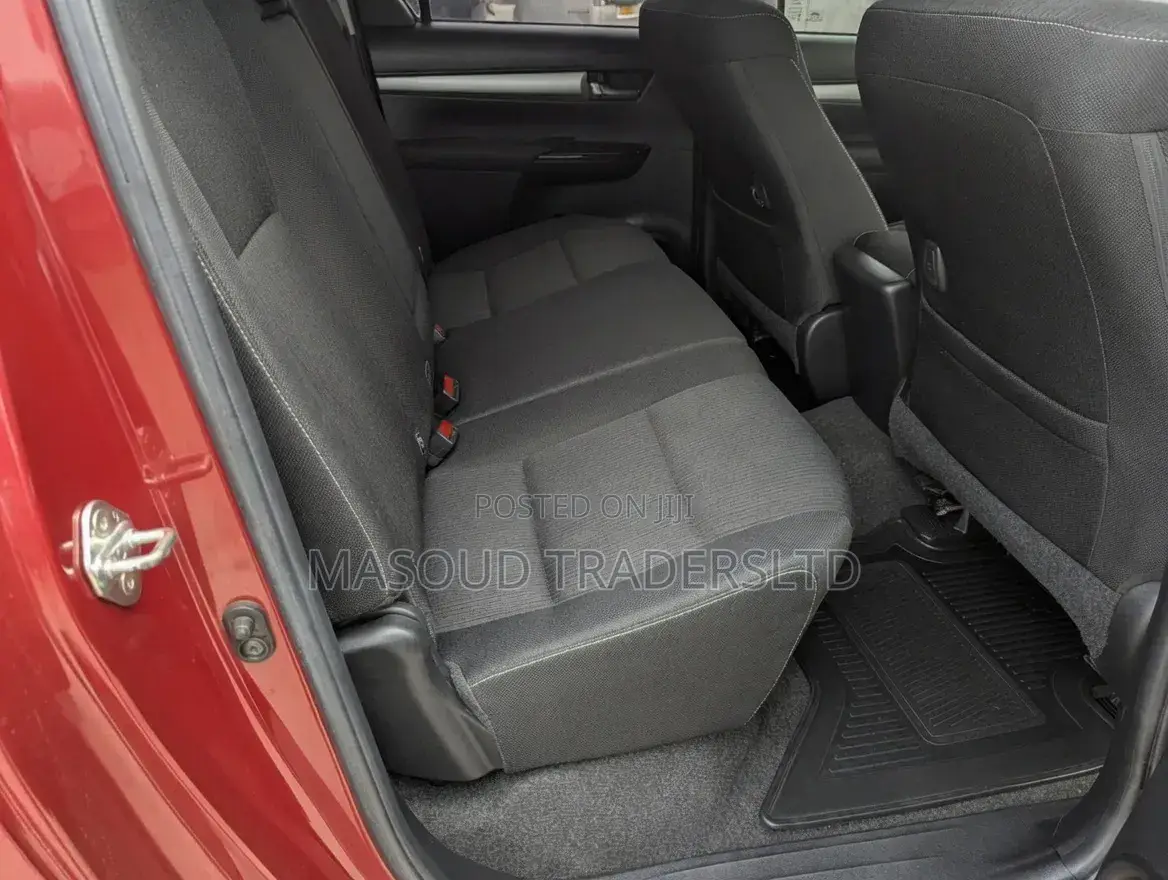 Toyota Hilux 2018 Red
