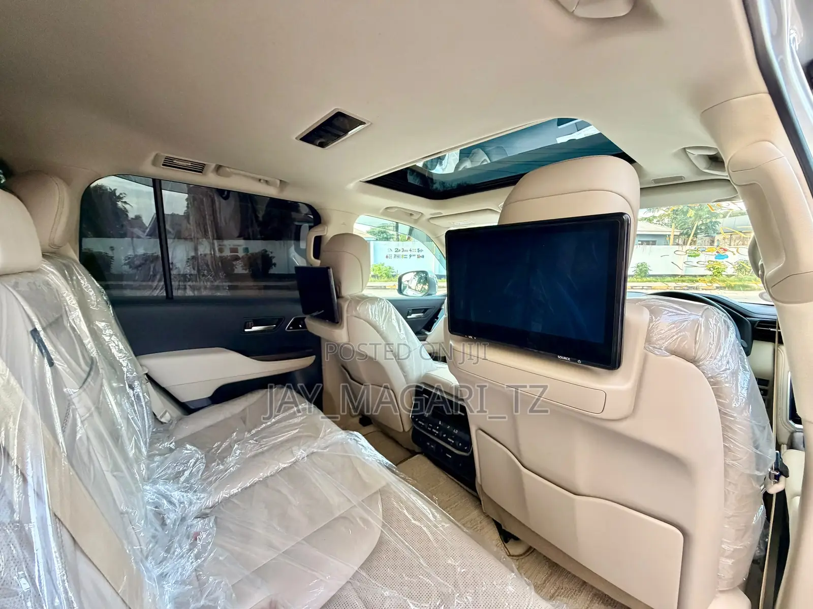 Toyota Land Cruiser 2025 White