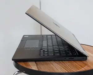 Laptop Dell Latitude 13 7370 8GB SSD 128GB