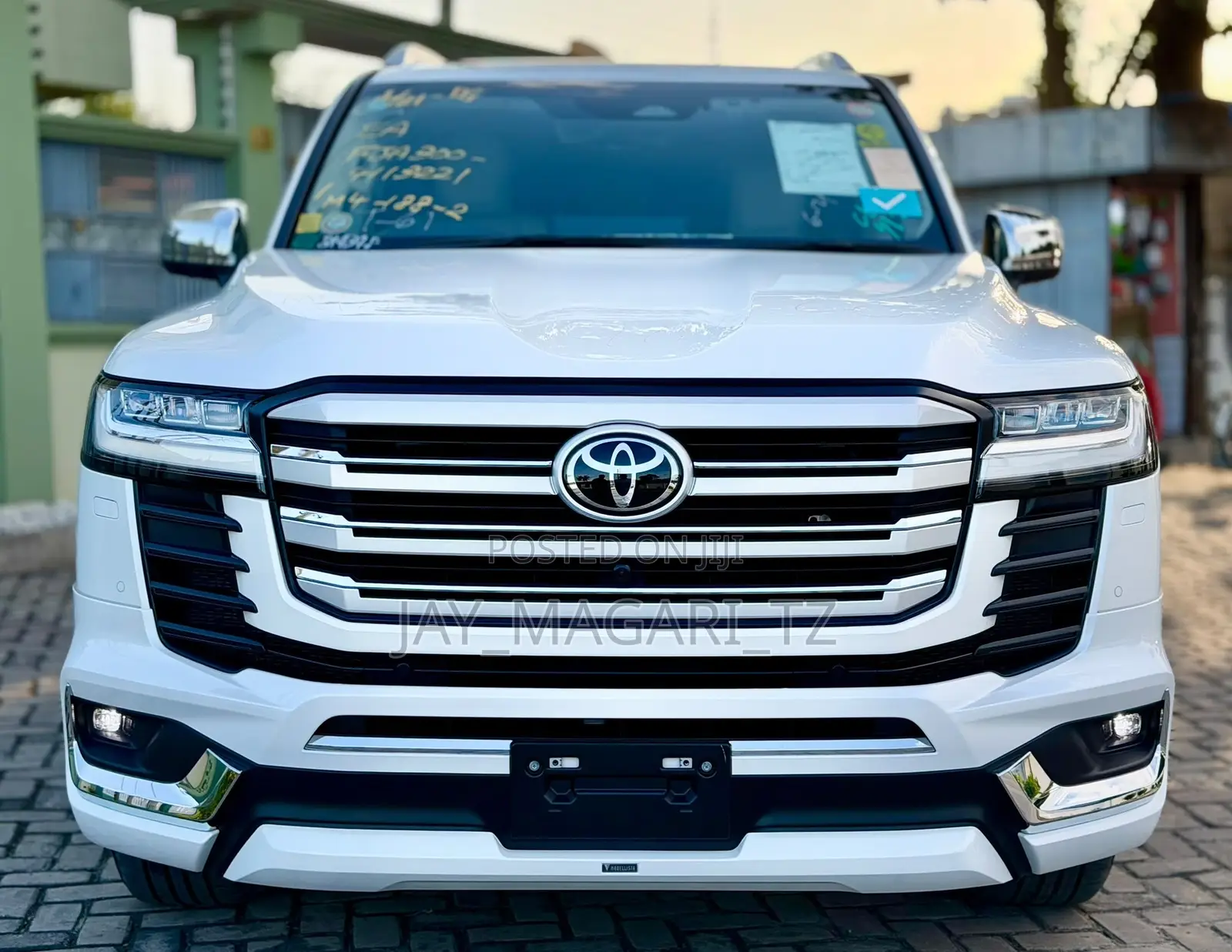 Toyota Land Cruiser 2025 White
