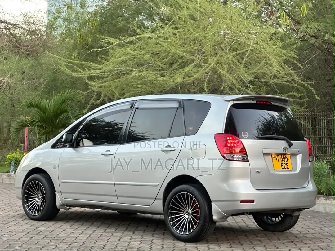 Toyota Corolla Spacio 2003 Silver