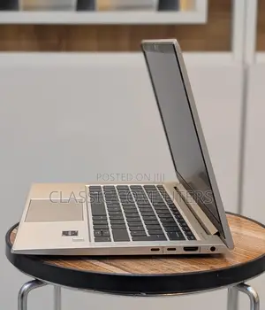 Laptop HP EliteBook 835 G7 8GB AMD Ryzen 5 SSD 256GB
