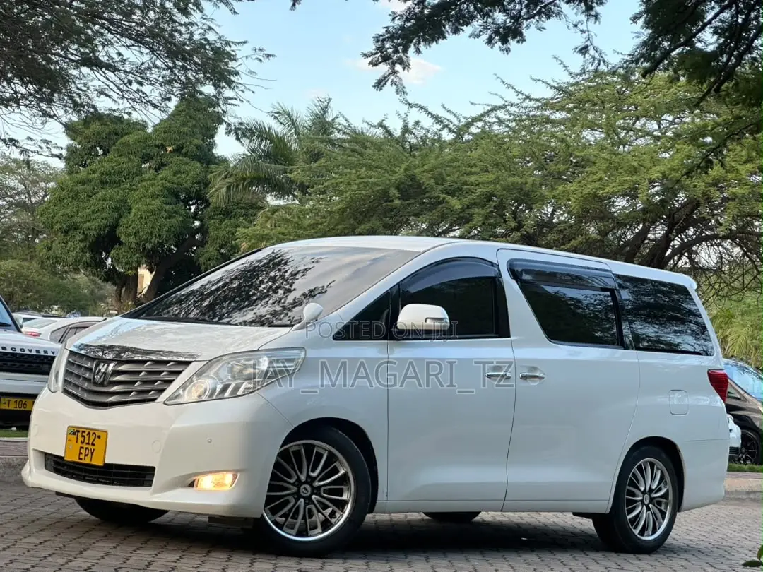 Toyota Alphard 2009 White