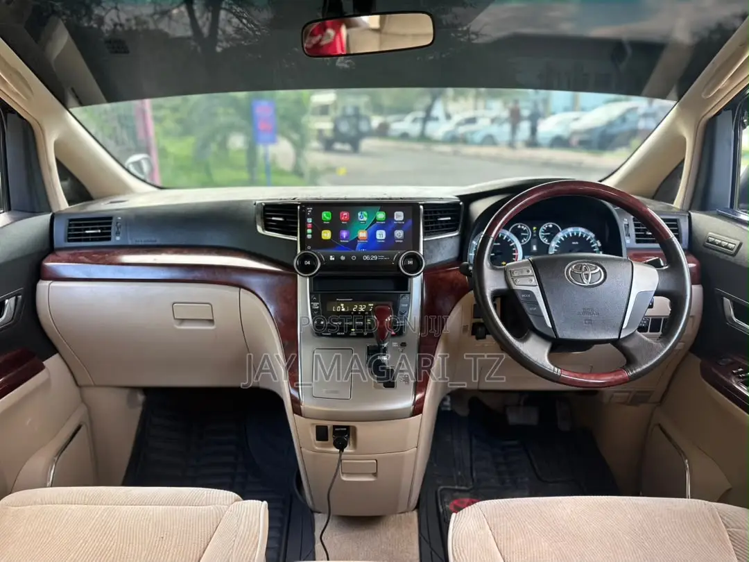 Toyota Alphard 2009 White