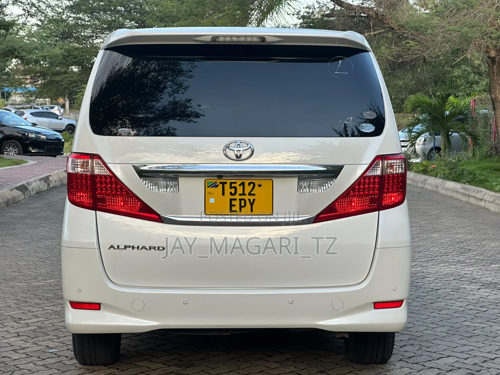 Toyota Alphard 2009 White