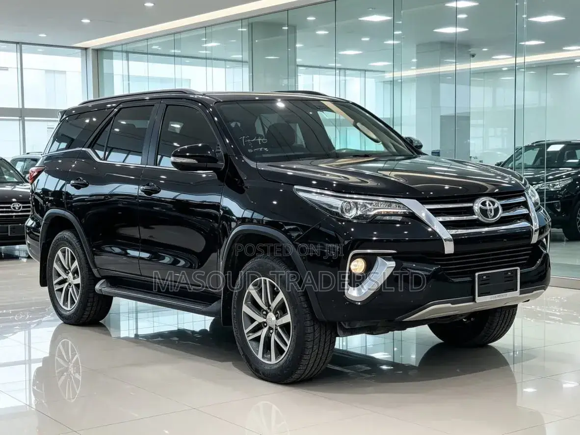 Toyota Fortuner 2017 Black