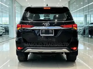 Toyota Fortuner 2017 Black