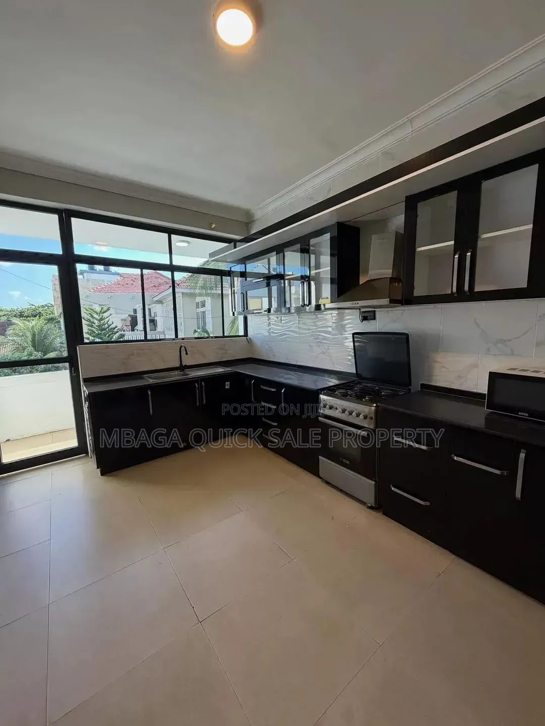 Furnished 2bdrm Apartment in Oyster Bay for rent