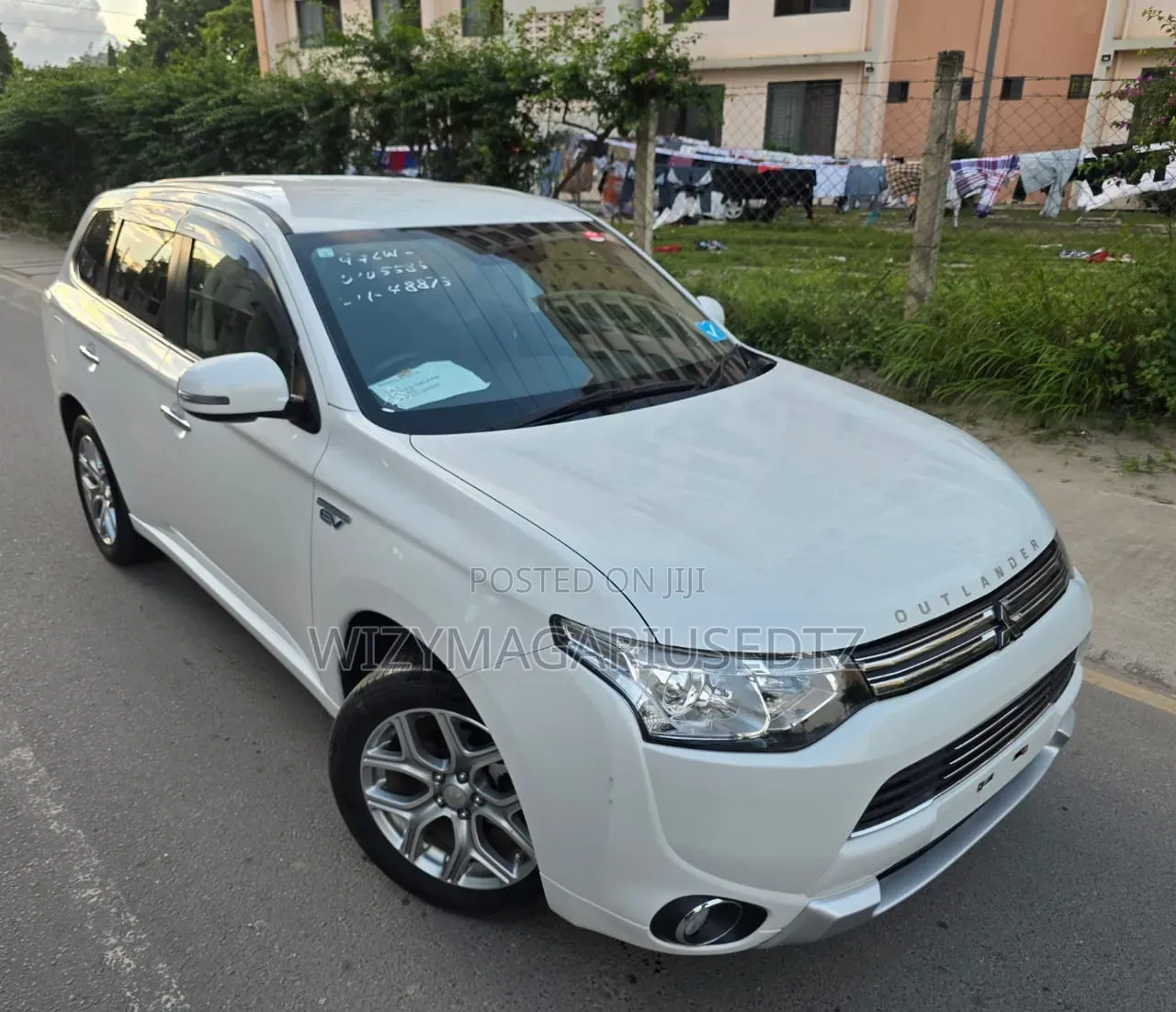 Mitsubishi Outlander 2015 White