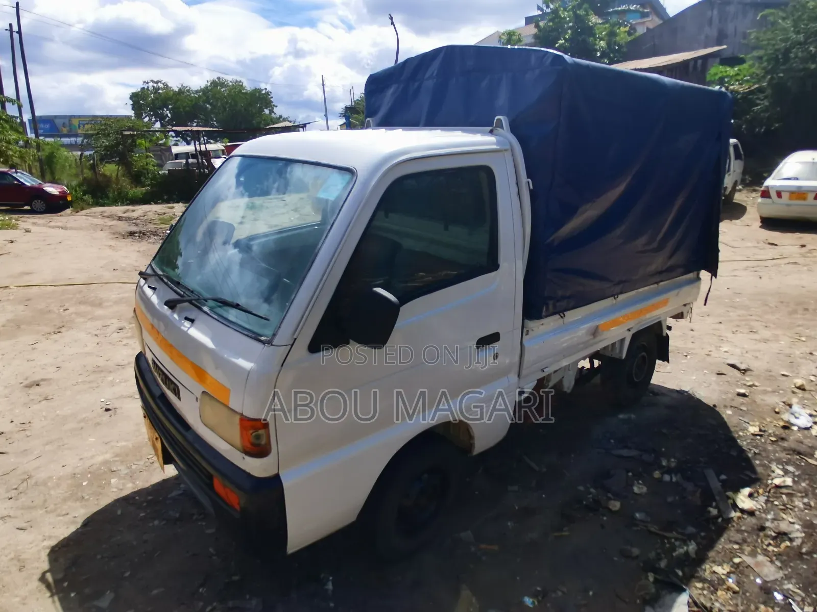 Suzuki Carry 2000 White