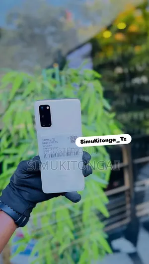 New Samsung Galaxy S20 128 GB White