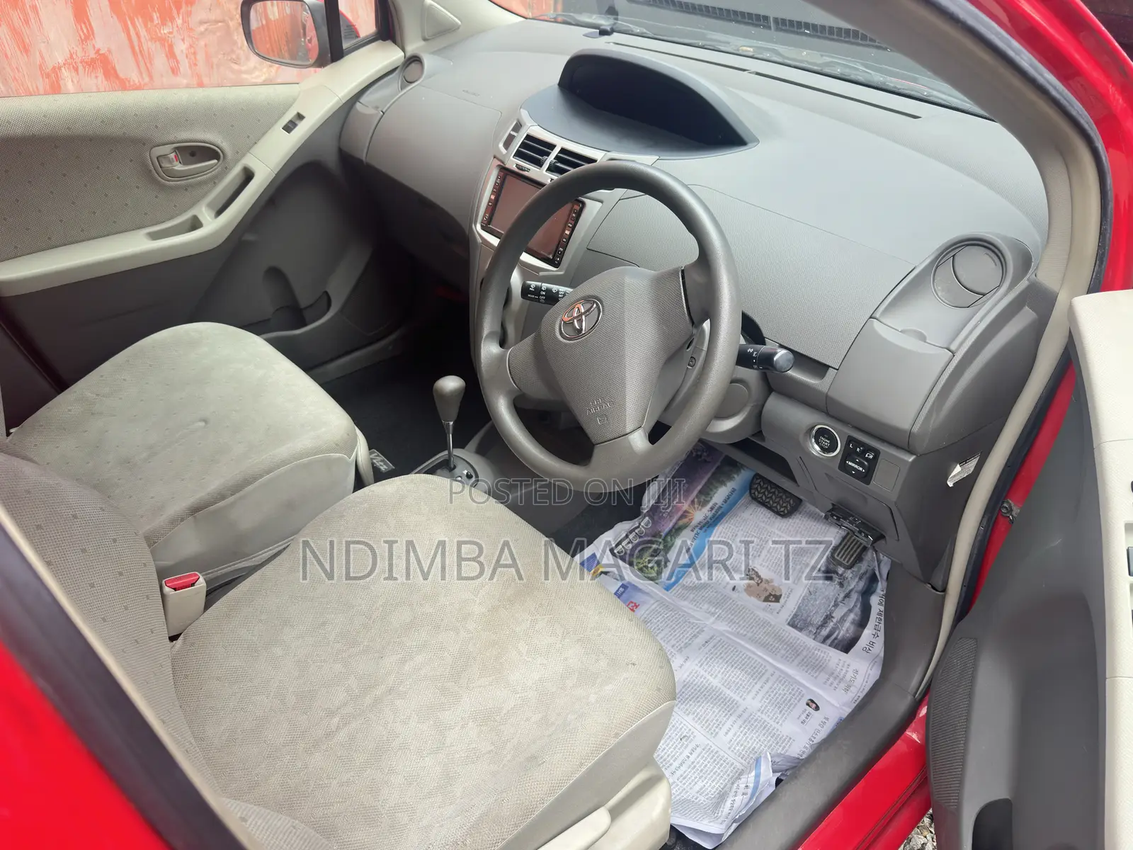 Toyota Vitz 1.0 FWD 3dr 2009 Red