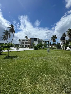 5bdrm Maisonette in Bahari Beach, Kunduchi for sale