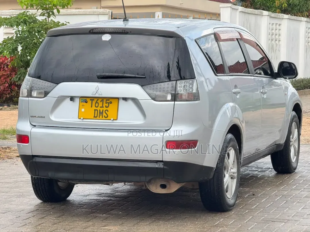 Mitsubishi Outlander 2007 Silver