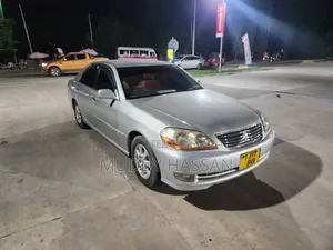 Toyota Mark II 2004 Silver