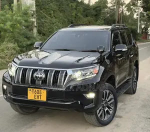 Toyota Land Cruiser Prado 2.7 2022 Black