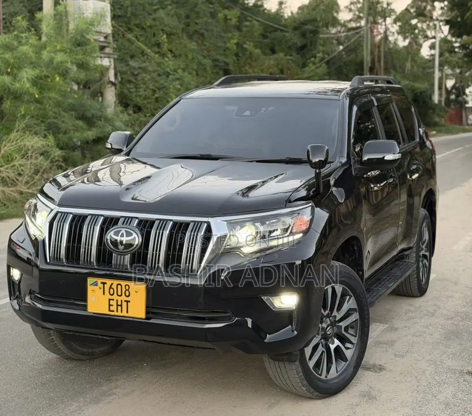 Toyota Land Cruiser Prado 2.7 2022 Black