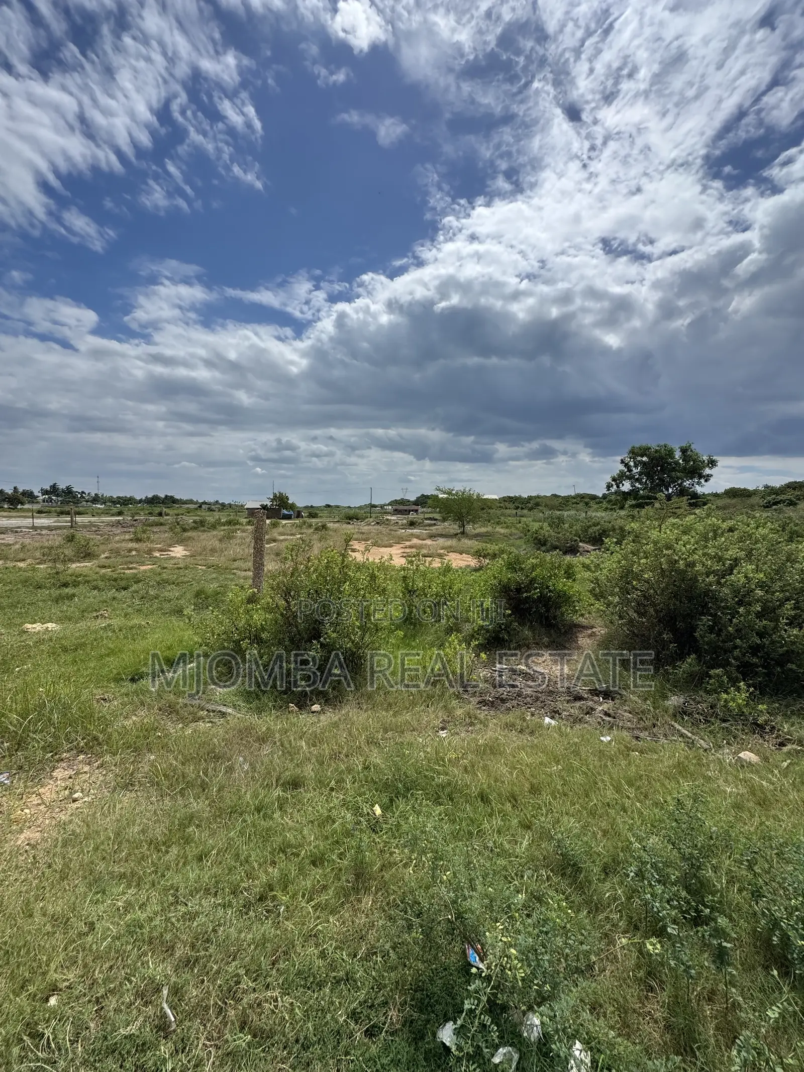 Plot for Sale Bahari Beach